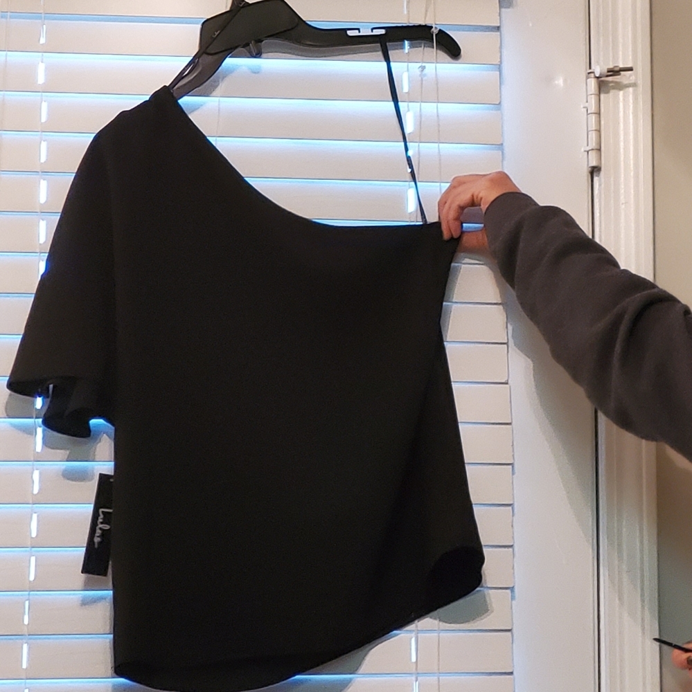 One shoulder Top